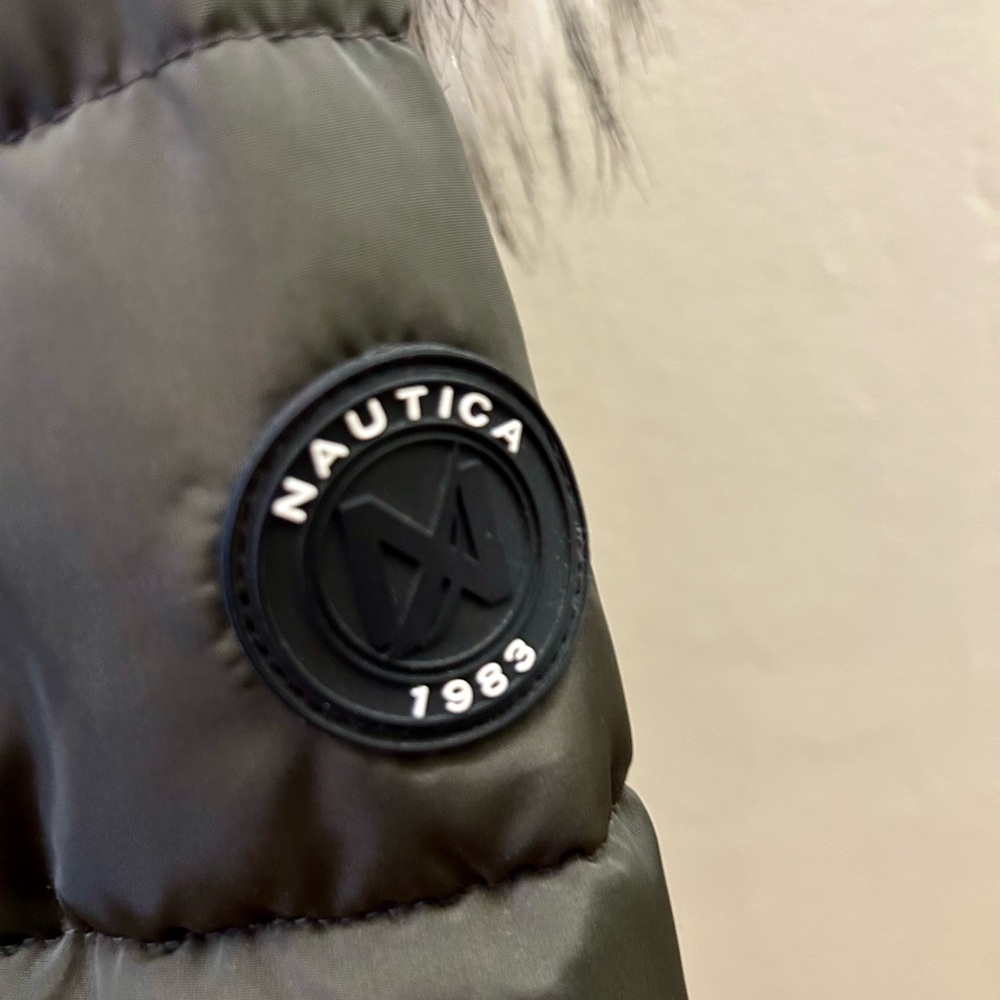 Nautica hunter green Puffer Jacket with faux Fur hood - Picture 5 of 9